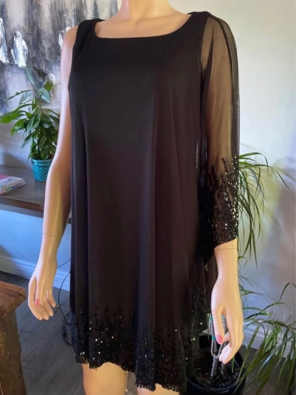NWT: Onyx Nite Black Matte Jersey Sequined Shift Dress with Bat Wing Size 4